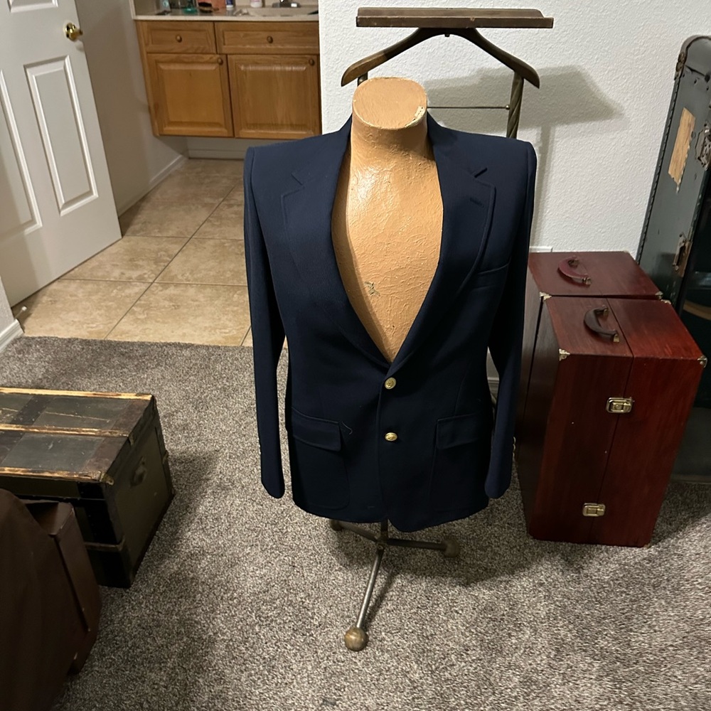 Vintage Johnny Carson Hopscotch Navy Blazer with Gold Buttons size 38R